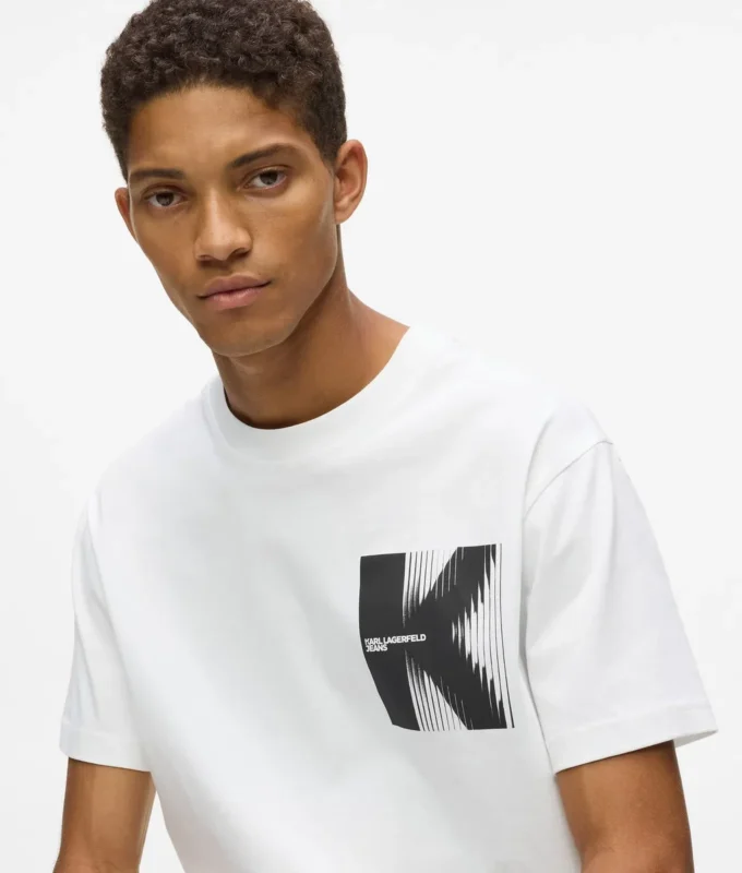Camiseta con diseño K Camiseta con diseño K