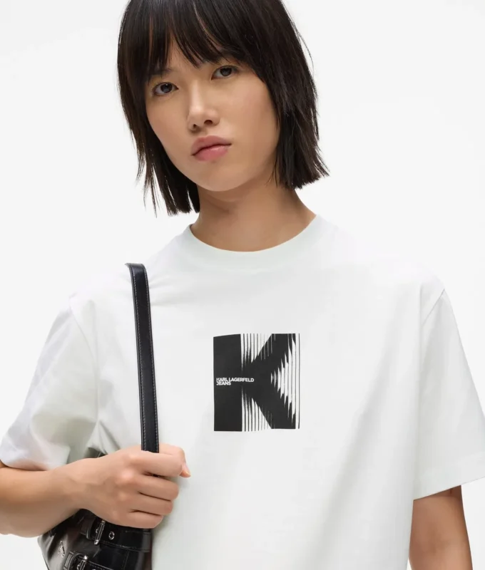 Camiseta con diseño K Camiseta con diseño K