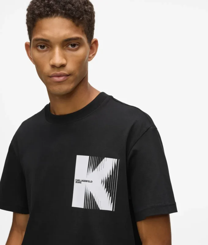 Camiseta con diseño K Camiseta con diseño K