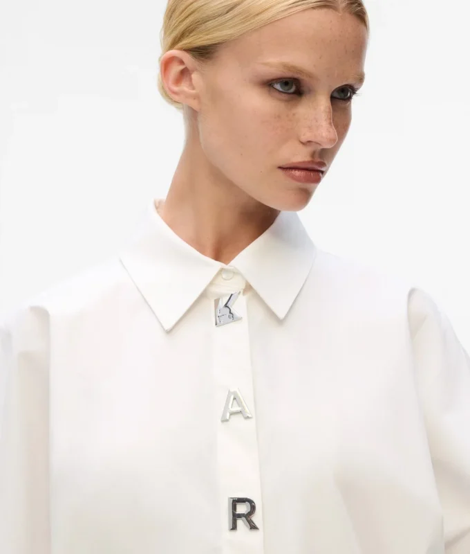 Camiseta con letras Karl Camiseta con letras Karl