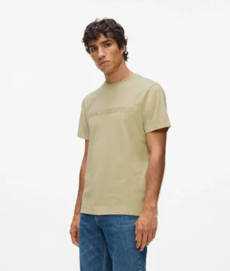 CAMISETA CON LOGOTIPO