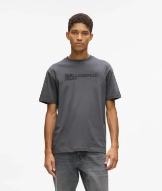 CAMISETA CON LOGOTIPO