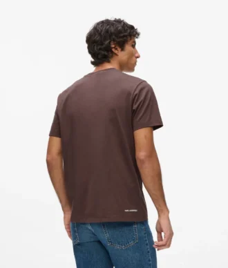 CAMISETA CON LOGOTIPO