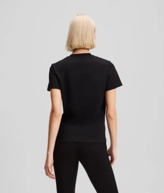 CAMISETA CON LOGOTIPO