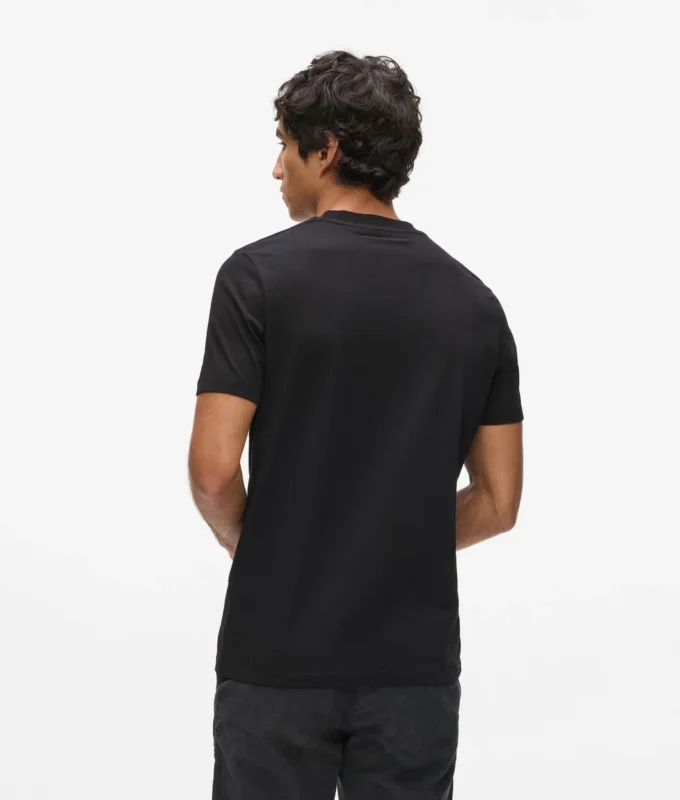 Camiseta con logotipo Camiseta con logotipo