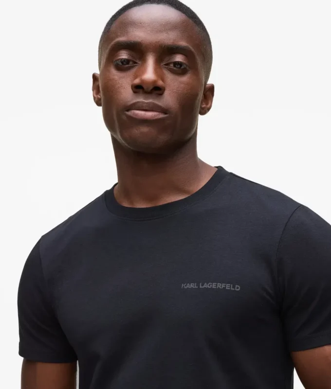 CAMISETA CON LOGOTIPO – 2 UNIDADES CAMISETA CON LOGOTIPO – 2 UNIDADES