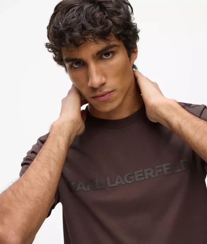 CAMISETA CON LOGOTIPO CAMISETA CON LOGOTIPO