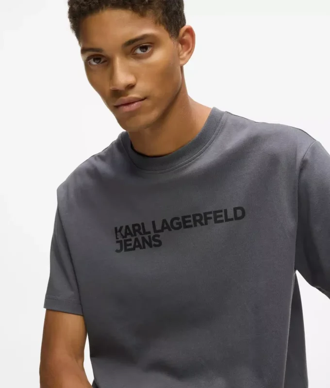 CAMISETA CON LOGOTIPO CAMISETA CON LOGOTIPO