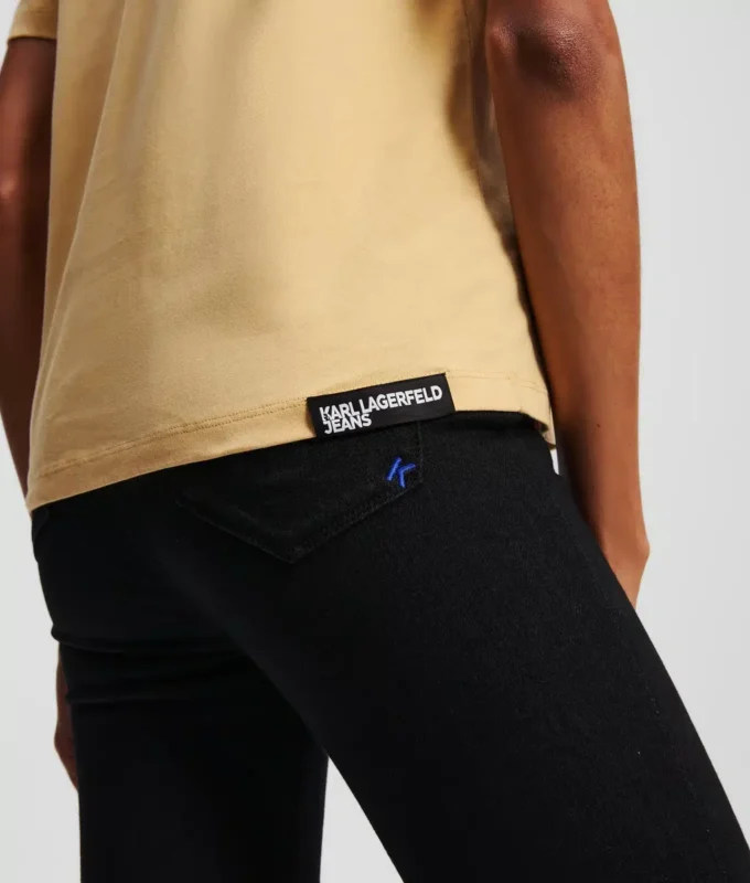 CAMISETA CON LOGOTIPO CAMISETA CON LOGOTIPO