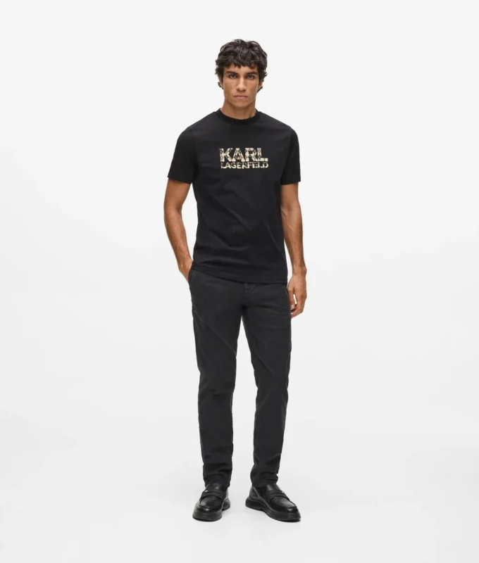 Camiseta con logotipo Camiseta con logotipo