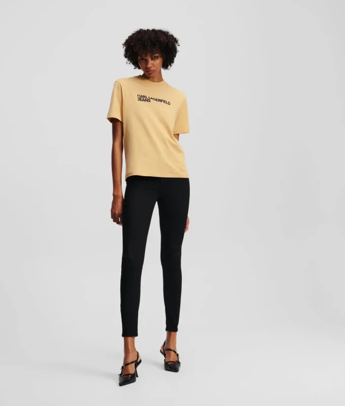 CAMISETA CON LOGOTIPO CAMISETA CON LOGOTIPO