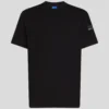 CAMISETA CON LOGOTIPO DE PARCHE CAMISETA CON LOGOTIPO DE PARCHE
