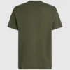 CAMISETA CON LOGOTIPO DE PARCHE CAMISETA CON LOGOTIPO DE PARCHE