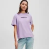 CAMISETA CON LOGOTIPO DESENFOCADO CAMISETA CON LOGOTIPO DESENFOCADO