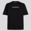 CAMISETA CON LOGOTIPO DESENFOCADO CAMISETA CON LOGOTIPO DESENFOCADO