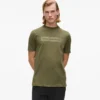 Camiseta con logotipo satinado