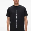 Camiseta con logotipo vertical Camiseta con logotipo vertical