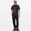 Camiseta con logotipo vertical Camiseta con logotipo vertical