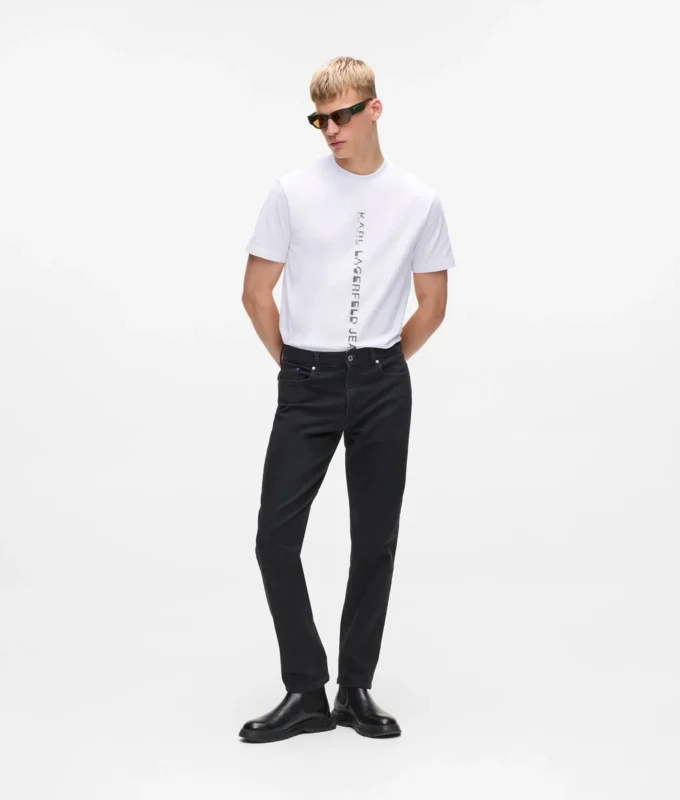 Camiseta con logotipo vertical Camiseta con logotipo vertical