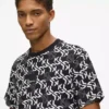 Camiseta con monograma integral Camiseta con monograma integral
