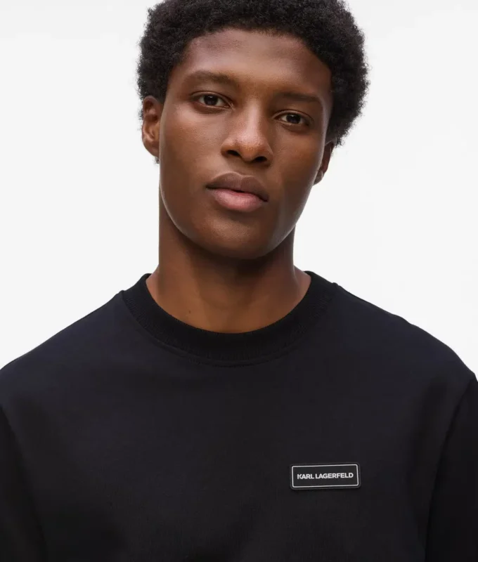 Camiseta de manga larga con parche con logotipo