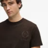 Camiseta de ropa de estar por casa con escudo