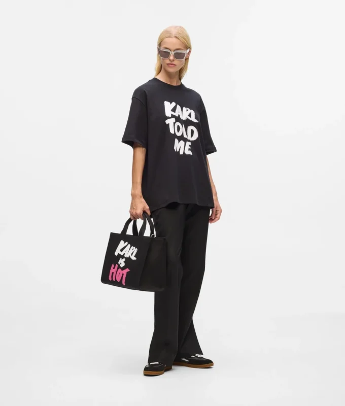 Camiseta holgada exclusiva «Karl told me» Camiseta holgada exclusiva «Karl told me»
