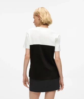 Camiseta monocromática exclusiva