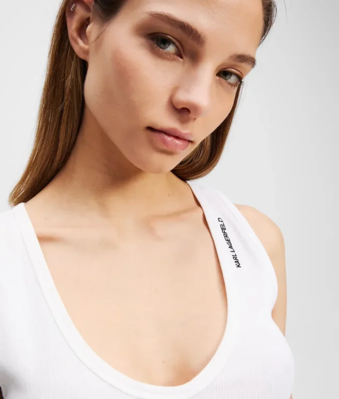 CAMISETA SIN MANGAS CON CUELLO EN V Y CANALETAS