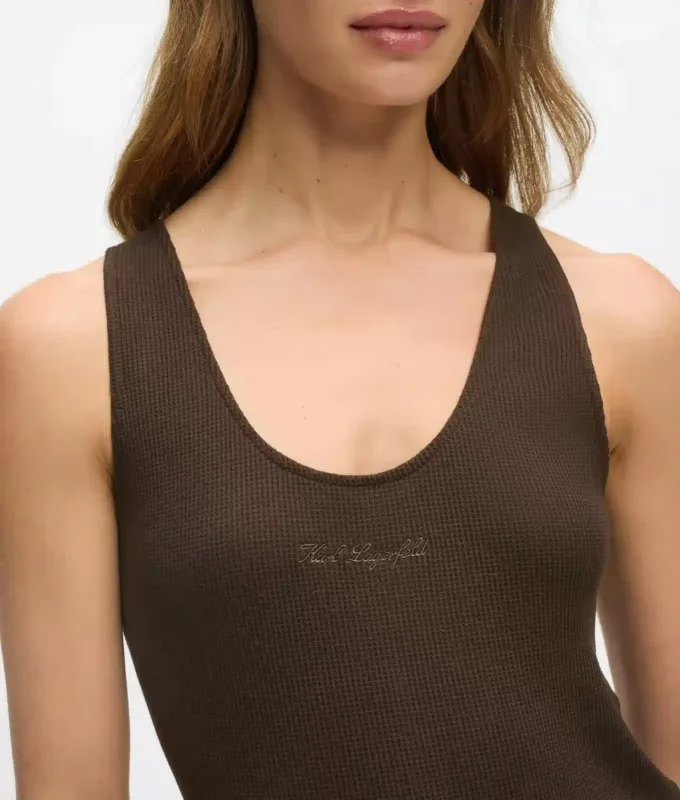Camiseta sin mangas de felpa para estar por casa Camiseta sin mangas de felpa para estar por casa