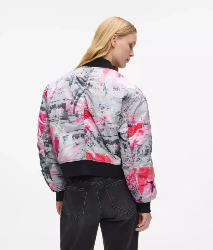 Cazadora bomber con estampado de pintura integral Cazadora bomber con estampado de pintura integral