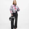 Cazadora bomber con estampado de pintura integral Cazadora bomber con estampado de pintura integral