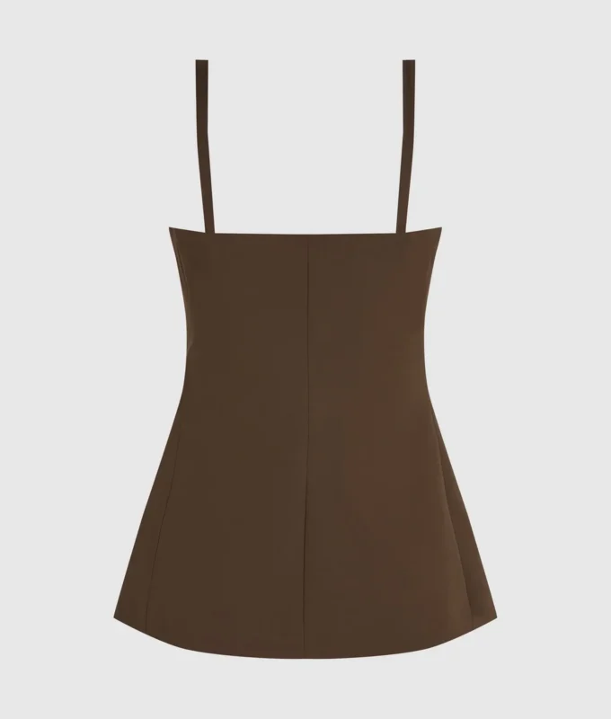 Chaleco con cuello cuadrado