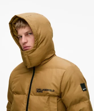 CHAQUETA AÑADIDA CHAQUETA AÑADIDA