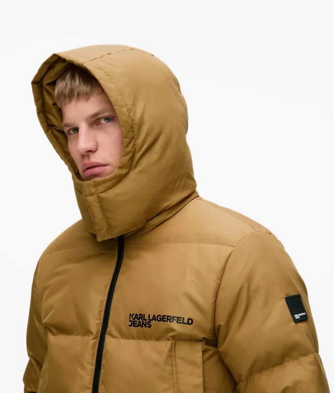 CHAQUETA AÑADIDA CHAQUETA AÑADIDA