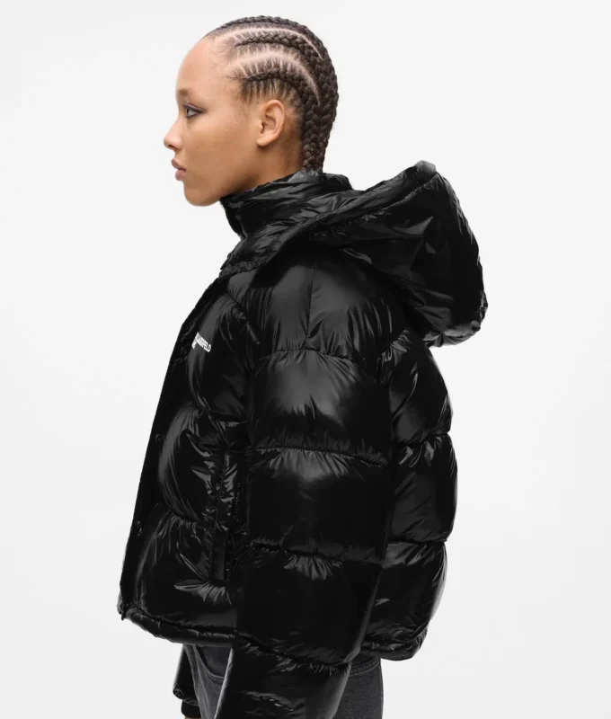Chaqueta acolchada brillante y cuadrada Chaqueta acolchada brillante y cuadrada