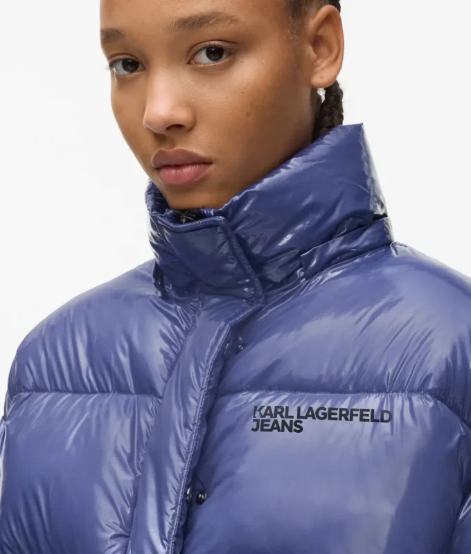 Chaqueta acolchada brillante y cuadrada Chaqueta acolchada brillante y cuadrada