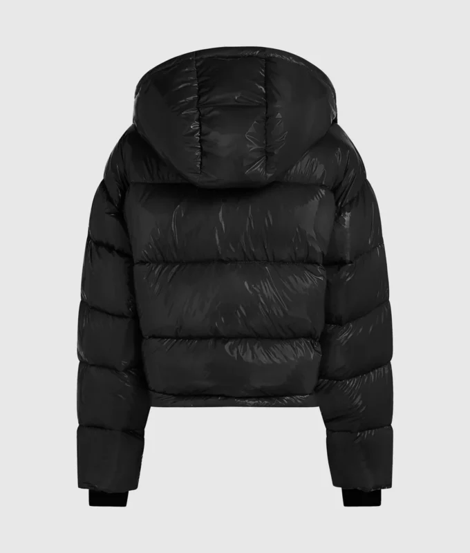 Chaqueta acolchada brillante y cuadrada Chaqueta acolchada brillante y cuadrada