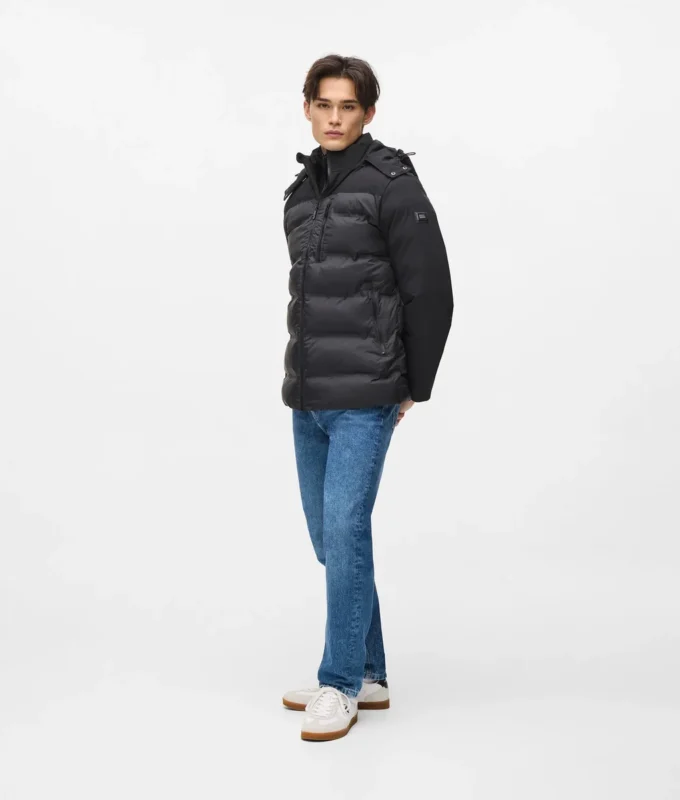 Chaqueta acolchada con capucha Chaqueta acolchada con capucha
