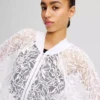 CHAQUETA BOMBER CON BORDADO DE ORQUÍDEAS CHAQUETA BOMBER CON BORDADO DE ORQUÍDEAS
