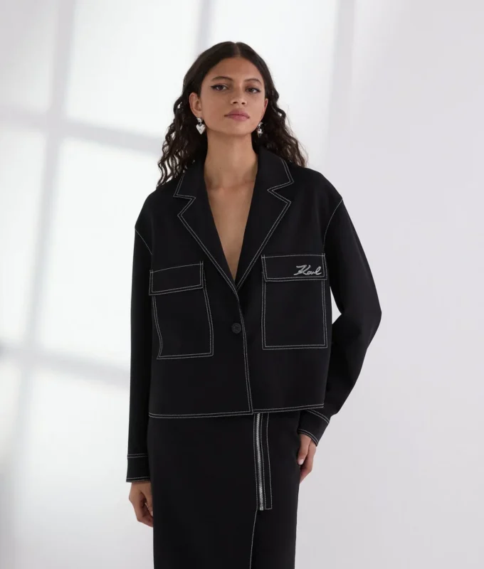CHAQUETA CON COSTURAS EN CONTRASTE