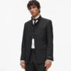 CHAQUETA CON CUELLO ALTO CHAQUETA CON CUELLO ALTO