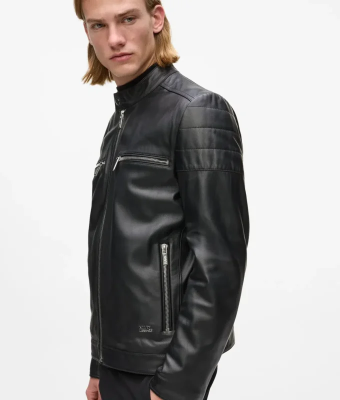 Chaqueta de cuero con cuello alto