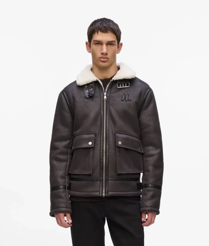Chaqueta de piel de oveja con monograma