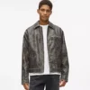 Chaqueta de piel sintética desgastada
