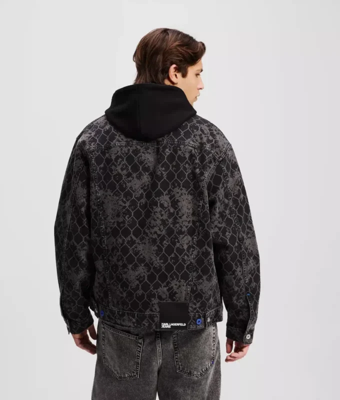 CHAQUETA VAQUERA CON ESTAMPADO INTEGRAL