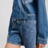 CHAQUETA VAQUERA RELAJADA CON FLECOS CHAQUETA VAQUERA RELAJADA CON FLECOS