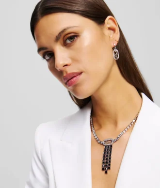 COLLAR DROP SIGNATURE COLLAR DROP SIGNATURE
