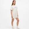 Conjunto de pijama con logotipo Conjunto de pijama con logotipo