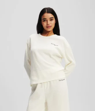 CONJUNTO DE PIJAMA HOTEL KARL